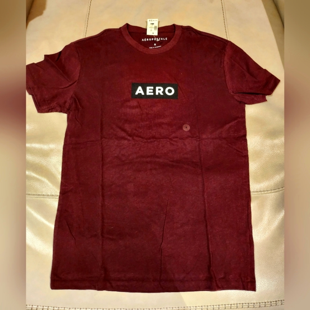 Aeropostale graphic tee